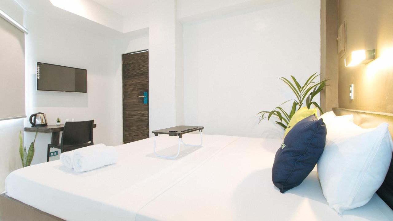 Urbanview At San Antonio'S Place Sampaloc Manila Exterior photo