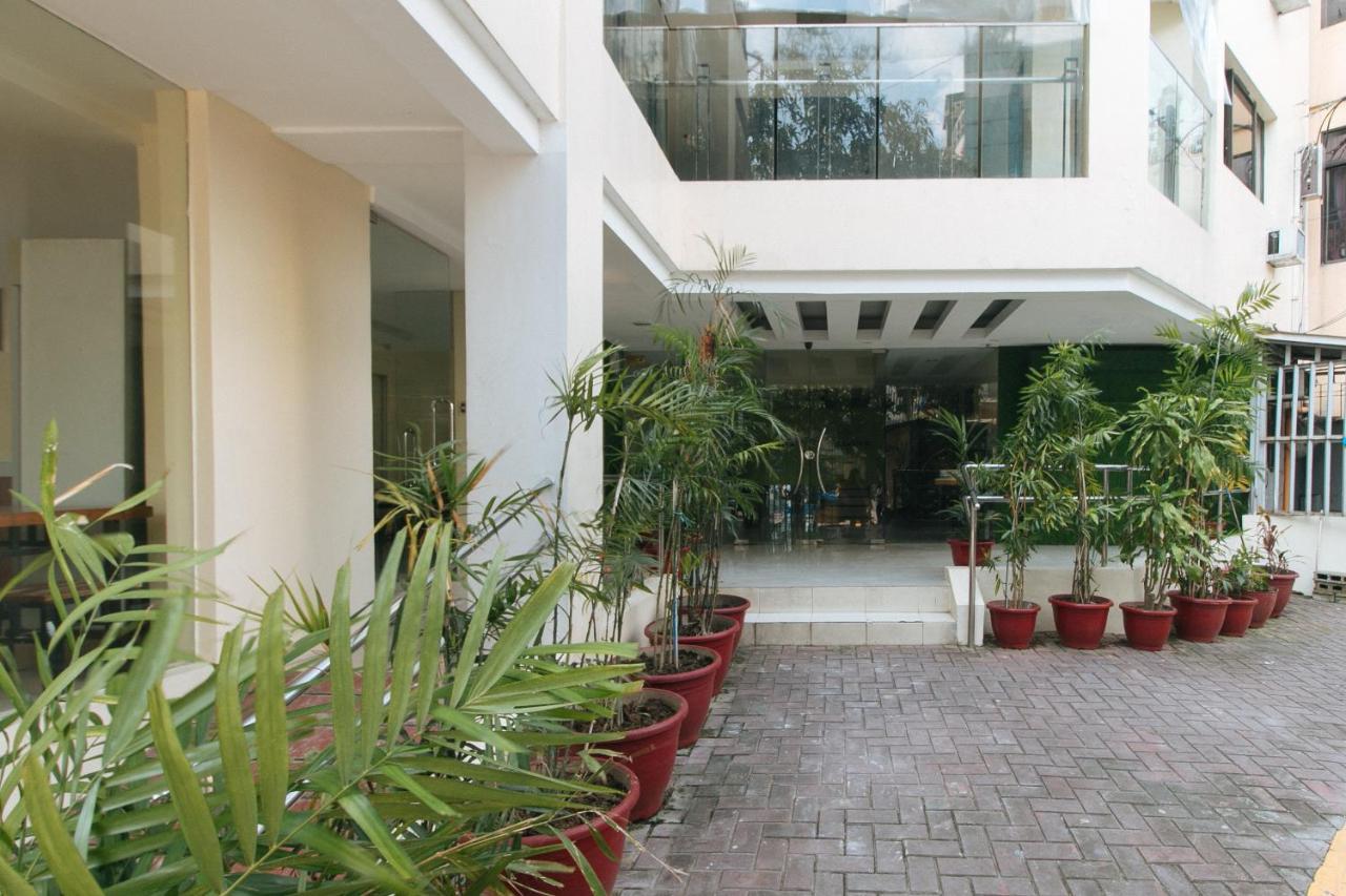 Urbanview At San Antonio'S Place Sampaloc Manila Exterior photo